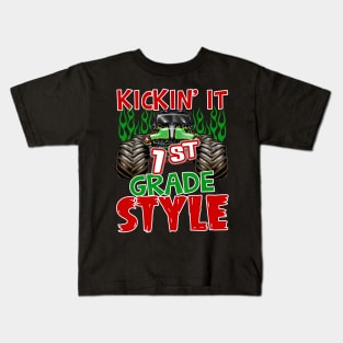 Kickin it 1st Grade Back to School Teacher Kids T-Shirt